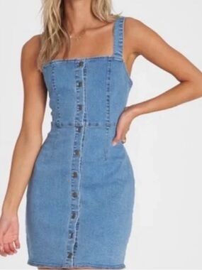 Women’s Denim Button-Front Mini Dress in Light Blue